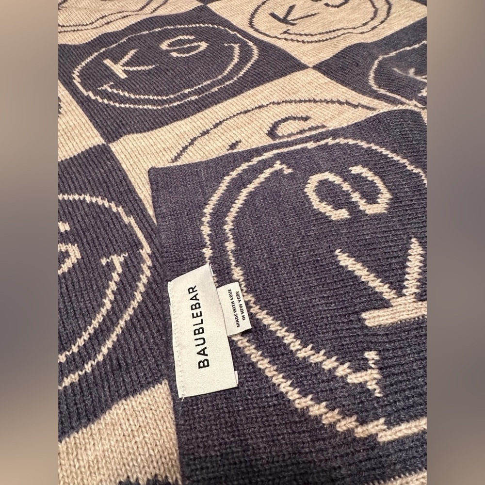Baublebar personalized KS smile blanket